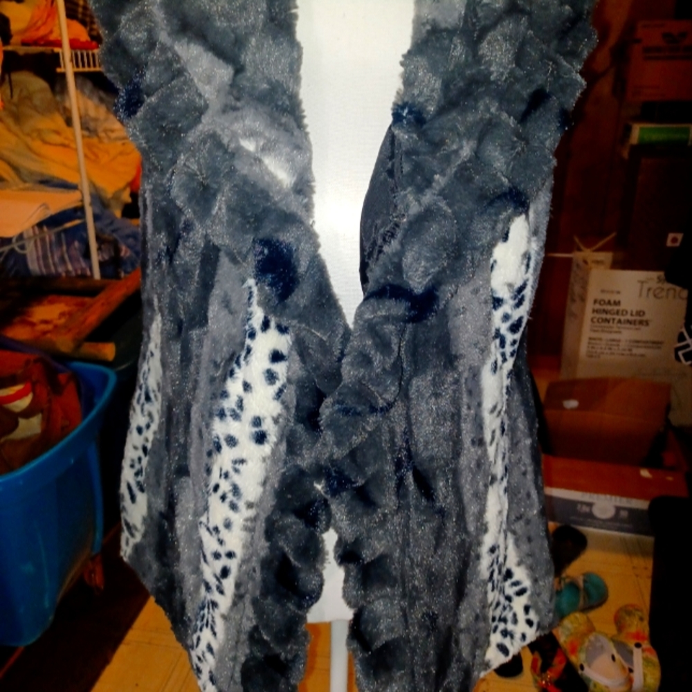 Fur vest